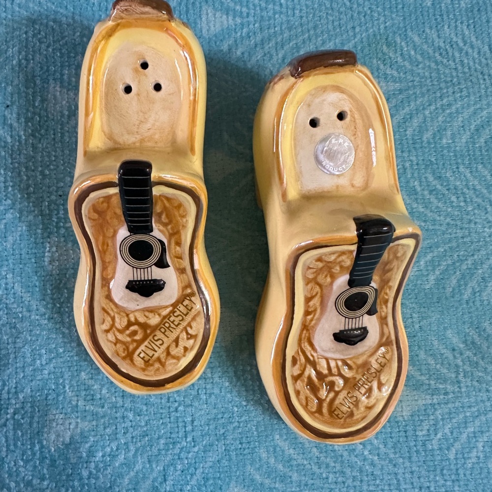 Elvis shoes S&P